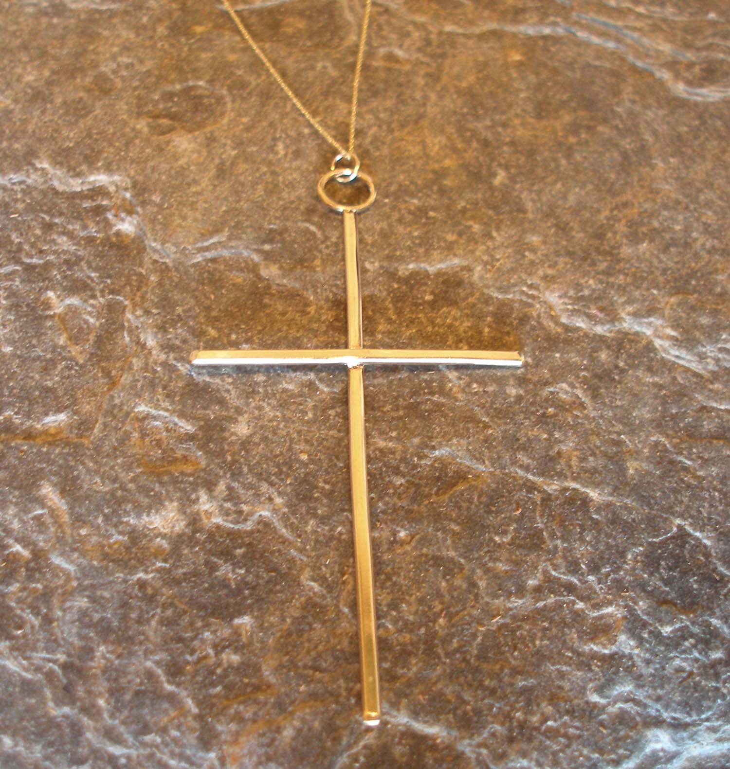Large Plain 9ct Gold Cross