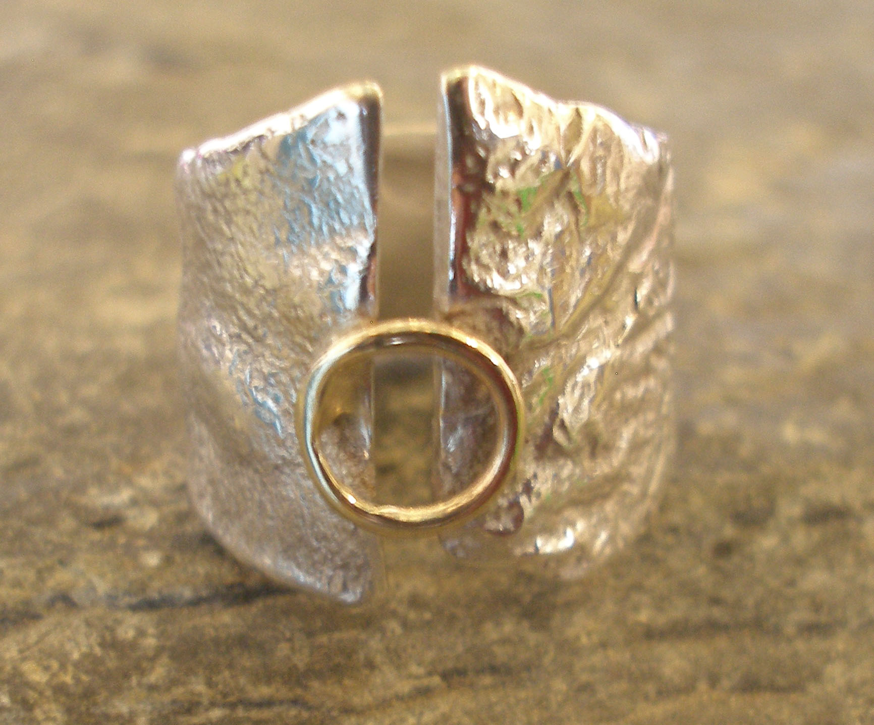 undulating silver and 9ct gold ring